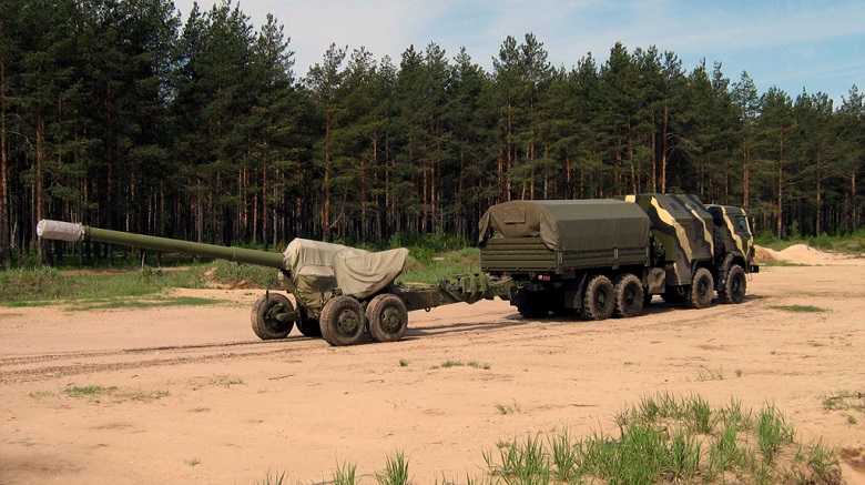 Артиллерийский тягач КАМАЗ-63501АТ Медведь
